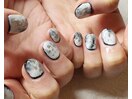 個性派ニュアンスネイル