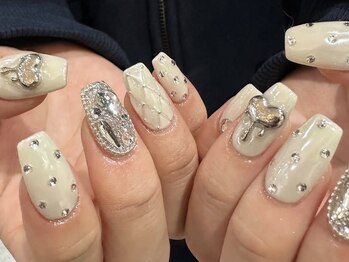 エイチ ネイル(H nail)/キラキラネイル