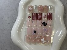 エマネイル プラス キハクヤ 瓢箪山店(EmaNail+KIHAKUYA)の雰囲気(毎月の定額デザインが人気のサロンデザインで悩む心配もなし♪)