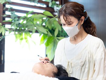 ジュリ(Juli)の写真/眉毛の形や青ヒゲにお悩みの男性必見!プロの技術で男前度＆清潔感アップ◎身だしなみを整えて自分に自信を!