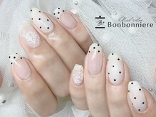 ネイル ボンボニエール 京阪シティモール天満橋店(Nail bonbonniere)/ドット×レースネイル♪
