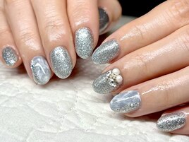 グレー系ニュアンスネイル