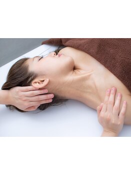 首・肩のつらさを改善したい