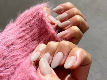 リット 万代店(lit.)の写真/短い爪や自爪の形等にコンプレックスがある方もお任せ★自然な仕上がりの長さだしが自慢♪