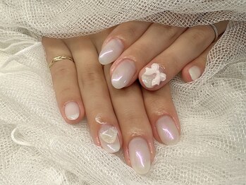 オルト(ort)/シアーホワイトオーロラネイル