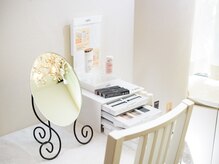 フルールヘアー 千葉(fleur HAIR)の雰囲気（施術後にお化粧直しもできます。［フェイシャル/マツエク］）