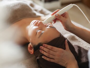 サロン リノ(SALON Lino)の写真/【黒ずみ/ブツブツ/頑固な角栓もごっそり除去】ハイドロ毛穴洗浄￥4900~皮脂&汚れが原因のニキビケアにも◎