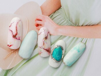 ココローズ(COCOROSE)/大理石ネイル