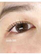 ユードット(u.)/ラッシュリフト(shizuka担当)