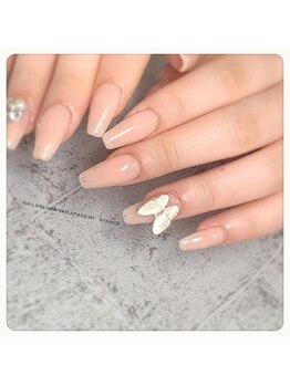 アヴァンセ(AVANCE)/蝶々スカルプ