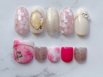 トータルビューティーウルウ(total beauty 潤 uru)の写真/【1ヶ月美しいフォルム長続き◎】丁寧なケアで持続力抜群！大好きを詰め込んだお気に入りの指先に◇