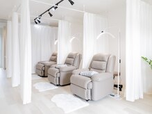 Suzu by Limier 守山店 まつげパーマ/マツエク/眉毛【4/3 NEW OPEN(予定)】の雰囲気(半個室のプライベート空間◎周りを気にせずゆったり施術)