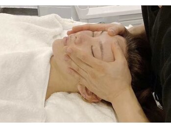 美骨矯正サロン メディカルカイロテルボ 高田馬場店/小顔矯 正☆海外セレブに大人気