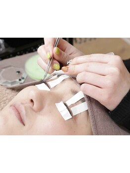 ボリュームのある目元にしたい