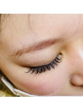 ニィ(NiY)/伏目も可愛い☆