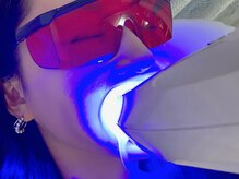 ネルネルネイル(nel nel nail)/LEDライト照射開始