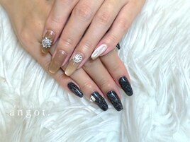 明暗アシメパーツネイル