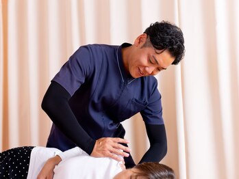 はぐくみ鍼灸整骨院の写真/【枚方で根本改善を目指す整骨院】国家資格を持つスタッフが、心を込めて施術します◎お悩みを根本改善☆