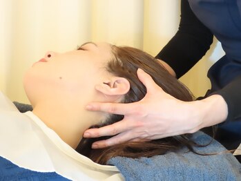 モアビューティー 楽々園店(MORE BEAUTY)の写真/大人女子必見◎【引き上げて小顔【小顔・たるみ改善】毛穴洗浄×石膏×ヘッド¥17300⇒¥8250】