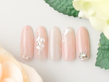 ラヴィネイル 四条烏丸店 メリー(La Vie Nail merry)の写真/【烏丸・大丸向かい】月限定プラン¥4200◎季節のトレンドデザインもリーズナブルな価格で楽しめる♪