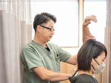 くすの樹接骨院 整体院 多 布施院/施術風景[骨盤矯正/姿勢矯正]