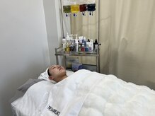 店内はリラックスできる落ち着いた雰囲気