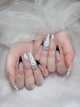 クイーンネイル(Queen Nail)/