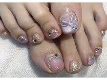 キャディーネイルズ(Caddy' Nails)の雰囲気(サンダルから見えるトレンドの可愛いフットネイル)