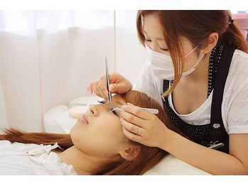 ネイルアンドアイラッシュアンド脱毛サロンビビ(BiBi)/