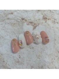 フラワー　ピンジュベージュ　白