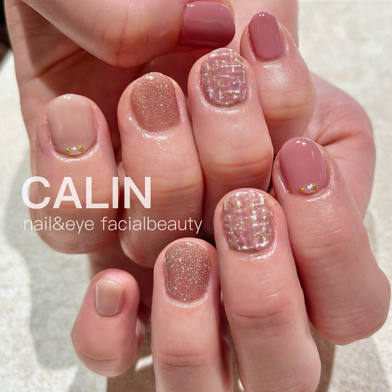 【オーダー】ネイルチップ　ツイードチェック　ピンクキラキラリボンフレンチラメグラ オーダー】ネイルチップ ツイードチェック ピンクキラキラリボン