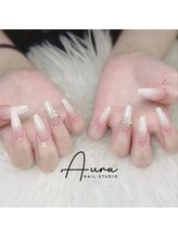 オーラネイル(Aura Nail)/愛され白ネイル