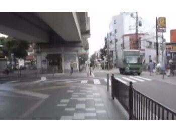 エステティックサロンフラン(Furan)/デイリーストアが見えてきます