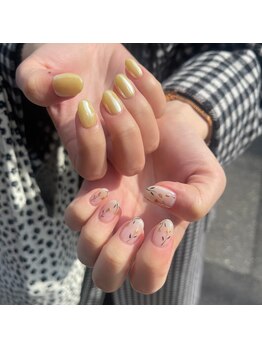 ヒルズ 原宿(Hills Harajuku)/イエローフラワーネイル