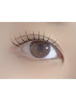 ナチュラル上品な目元にしたい