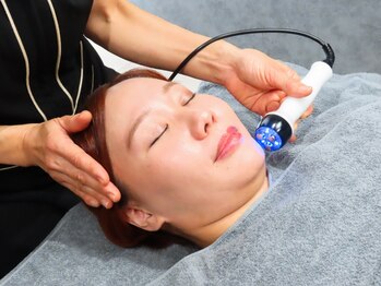 オーダーメイド痩身&小顔矯正専門店Re:Lives【リライブ】金町店の写真/【小顔×脂肪燃焼×韓国美容!】高周波温熱マシンと最新の商材を組み合わせ、次世代のスッキリ小顔を実現!