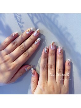 ネイルサロン R/ニュアンスこんにちは