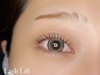 ネロリ バイ エイティスト(neroli by 8ist)/パリジェンヌ［新宿/新宿駅］