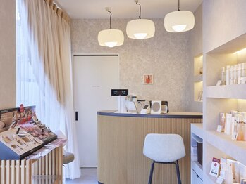 リリー(relier)の写真/化粧品販売専門店だからこそのお客様のお悩みにあった幅広い製品をご案内！お肌のトーンUPや変化を実感☆
