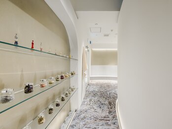 ウルスチーム アンド ビューティー(uruSteam & beauty)/彩り豊富なハーブとエッセンス