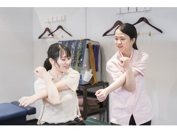 名古屋ハピネス鍼灸接骨院丸の内/ホームケア ストレッチ指導