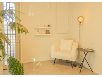 アモ(amo)/待合室