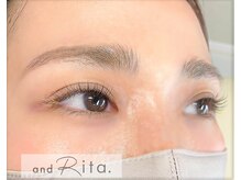 アンドリタ/マツエク：目尻カラーエクステ