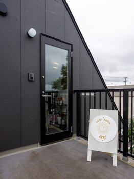 小規模プライベートサロン