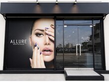 アリュール(ALLURE)の雰囲気（こちらの看板が目印！隙間時間に美しさをアップデート。）