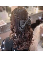 セブンティーン(Seventeen)/ハーフアップ