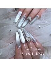 マディア(MADIA)/【スカルプやり放題/Sculpture】