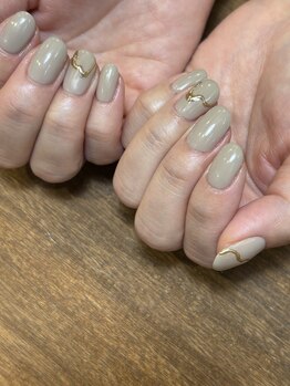 イーズ(ease)/爪切りで切れる長持ちジェル