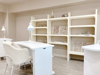 ネイルサロン イズ(NAIL SALON iS)/