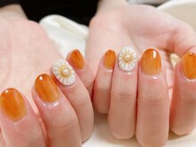 モグネイル(Mogunail)/ぷっくりフラワーネイル